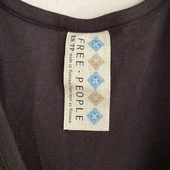Free People - Picture 3 of 6